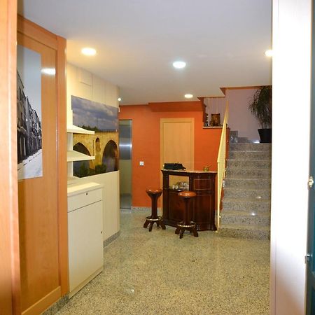 Apartamentos Turisticos Dormi2 Zamora Luaran gambar