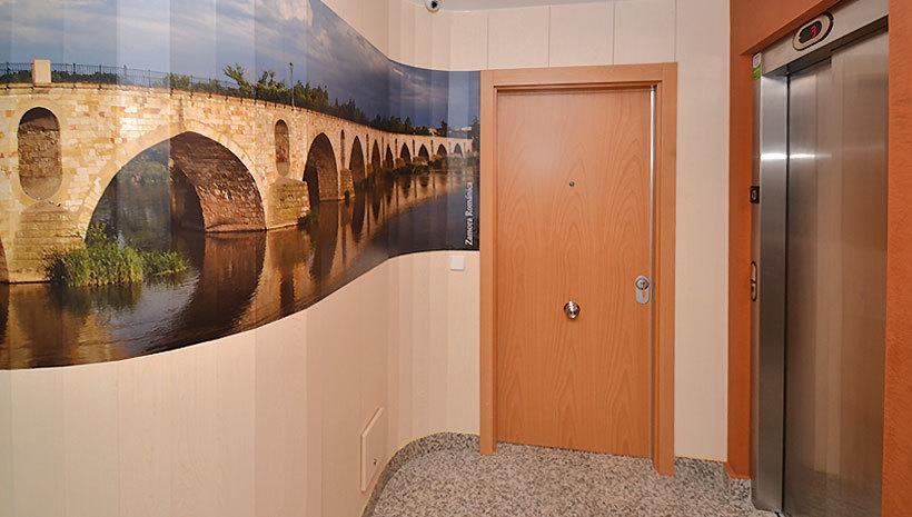 Apartamentos Turisticos Dormi2 Zamora Luaran gambar